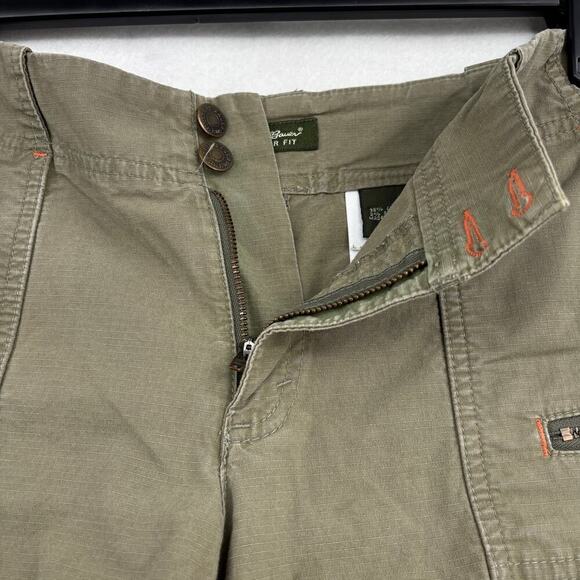 Eddie Bauer Shorts Mercer Fit Women's Size 4 Olive Green Rip Stop Stretch - Picture 3 of 10
